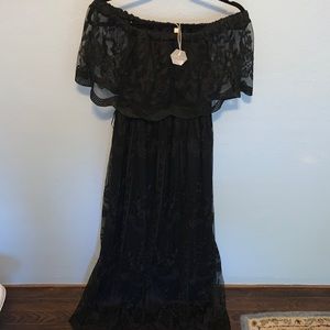 black lace off the shoulder dress NWT sz large